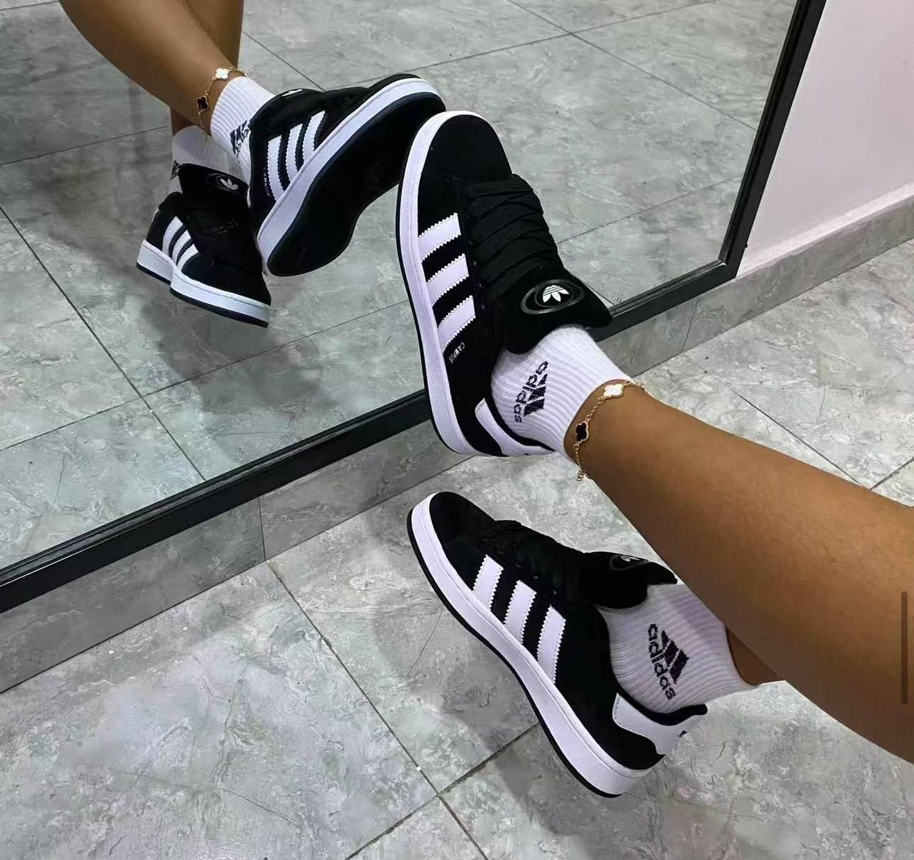 Addidas original campus 00s