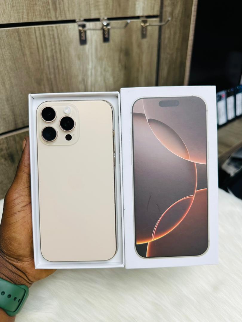 Open Box iPhone 16 Pro Max (256GB) – Desert Titanium